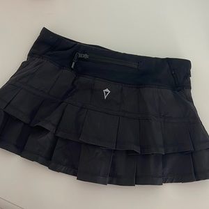 Girl Ivivva Tennis Skirt Size 6